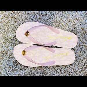 Michael kors size 10